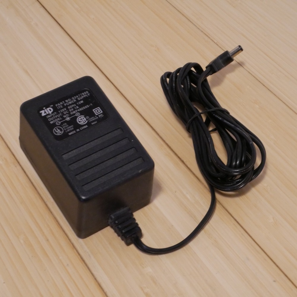 Iomega Zip Drive Power Supply Model R4W005-100 P/N 02477800 For Zip 100‎ USB